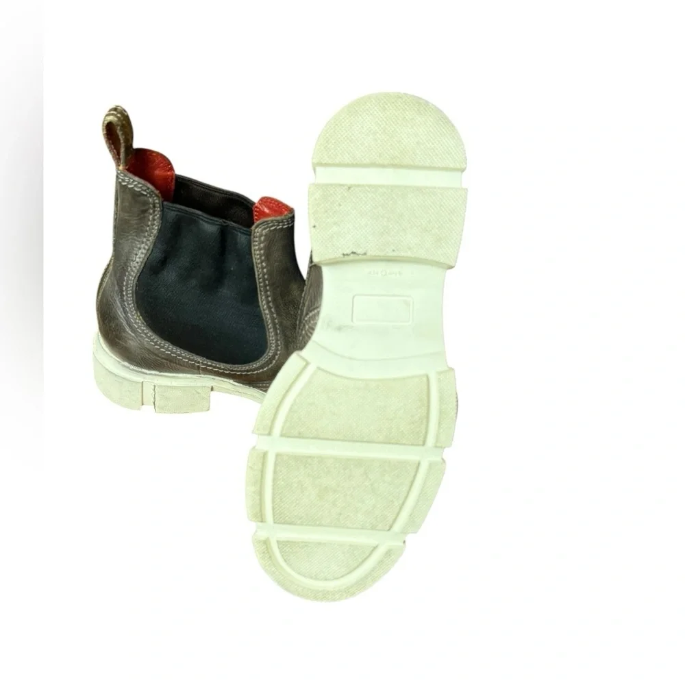 Bed Stu Randi Chelsea Leather In Graphic Rustic White Lug Sole Size 6.5‎